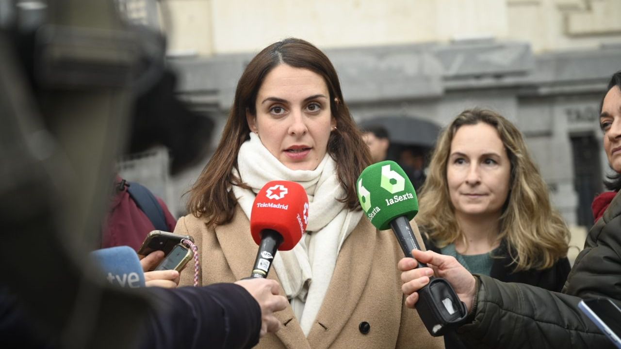 La portavoz de Más Madrid, Rita Maestre, explica las enmiendas de su grupo. Foto: Chema Barroso