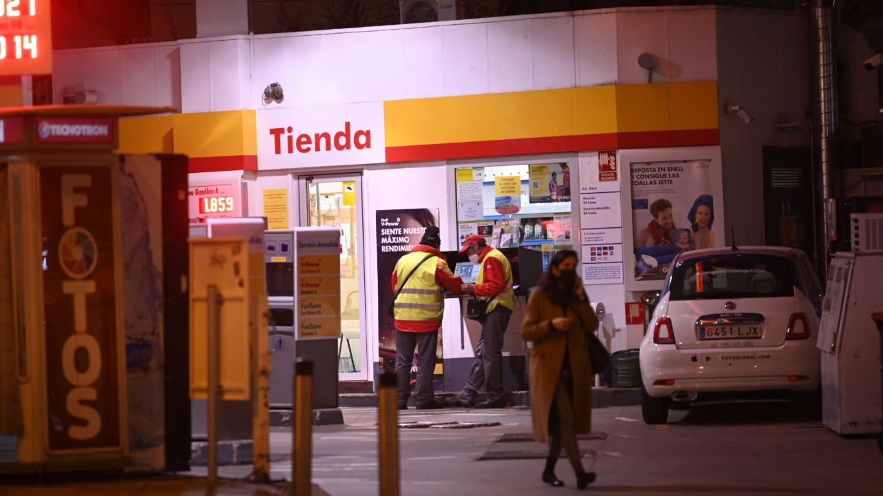 Gasolinera en Madrid (Foto: Chema Barroso)