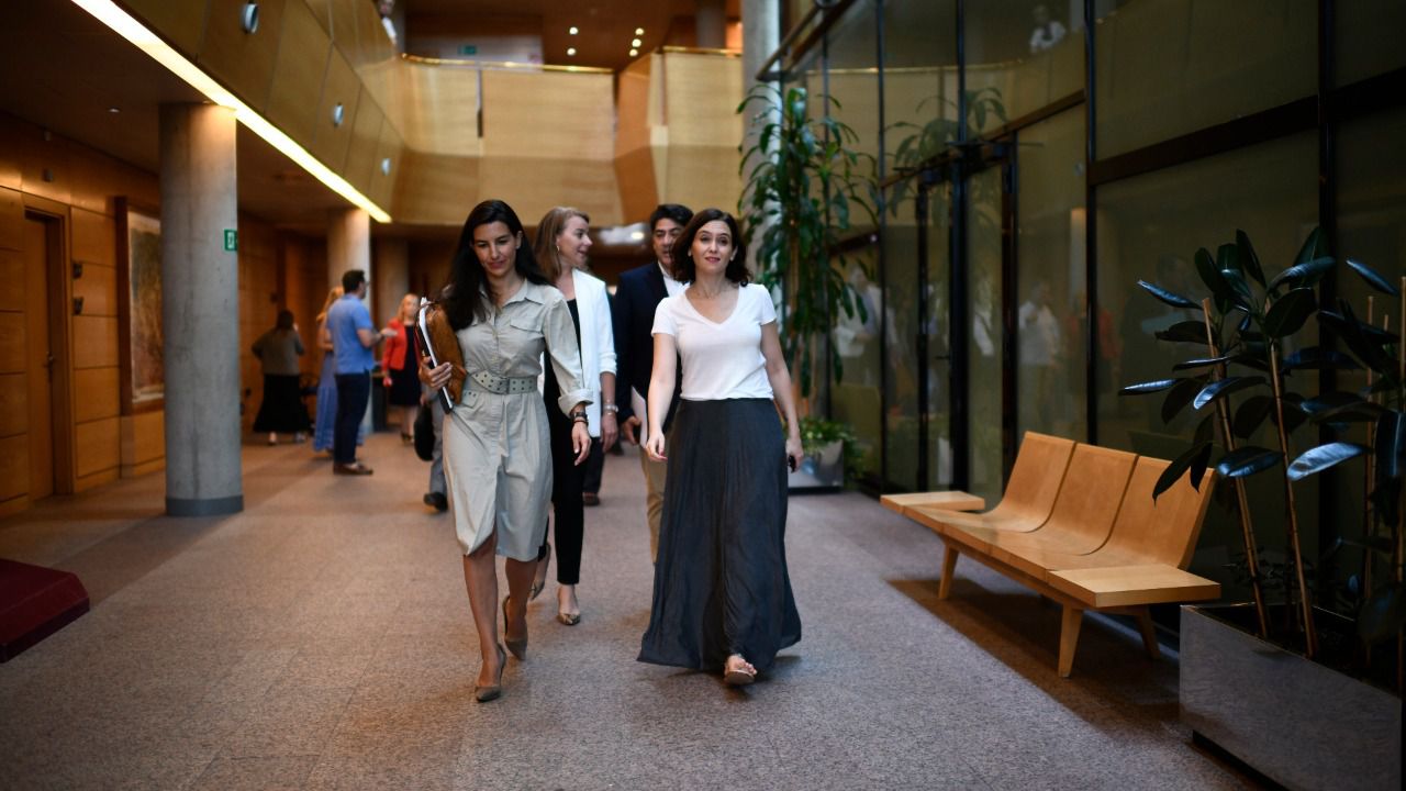 Rocío Monasterio e Isabel Díaz Ayuso (Foto: Chema Barroso)