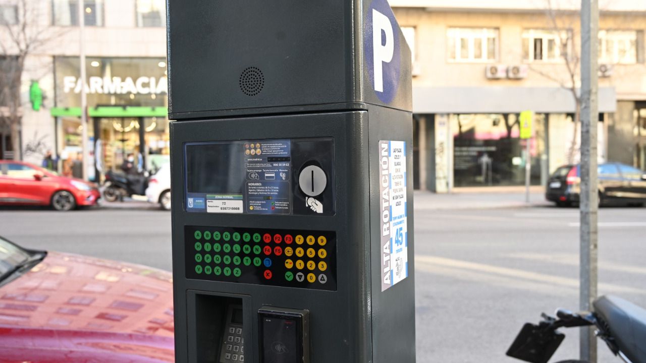 Parquímetro del SER (Foto: Chema Barroso)
