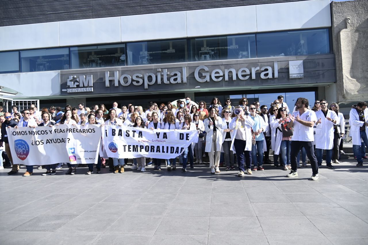 Concentración de sanitarios en La Paz (Foto: Chema Barroso)