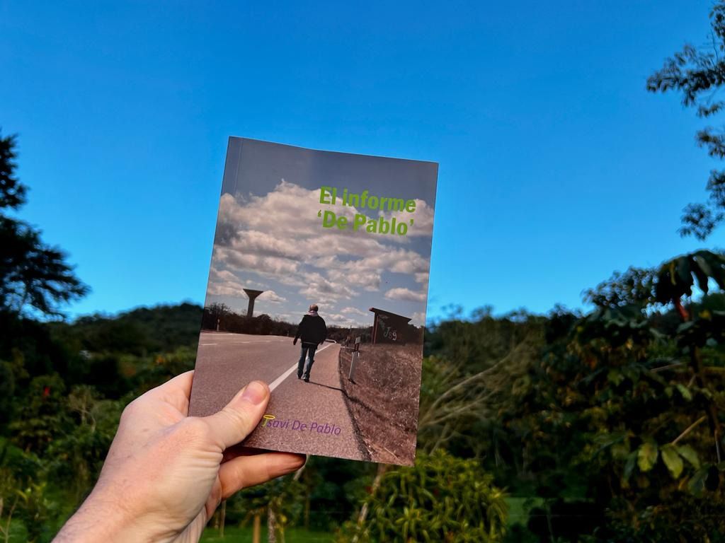 'El Informe De Pablo', libro que recoge toda la investigación de este policía municipal.