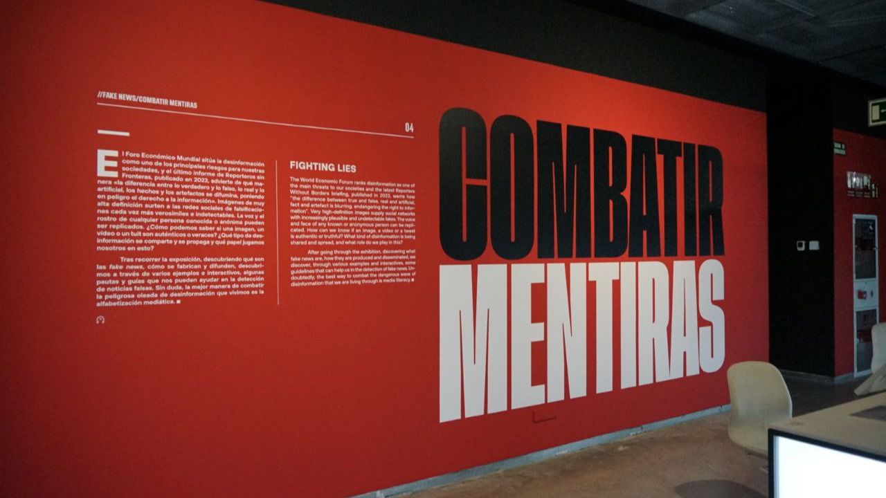‘Fake News. La fábrica de mentiras' Foto: Roberto Alcolea