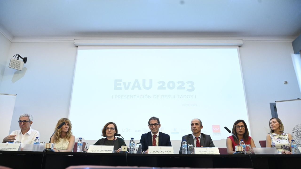 Miembros del comité de organización en la rueda de prensa de presentación de resultados (Foto: Chema Barroso)