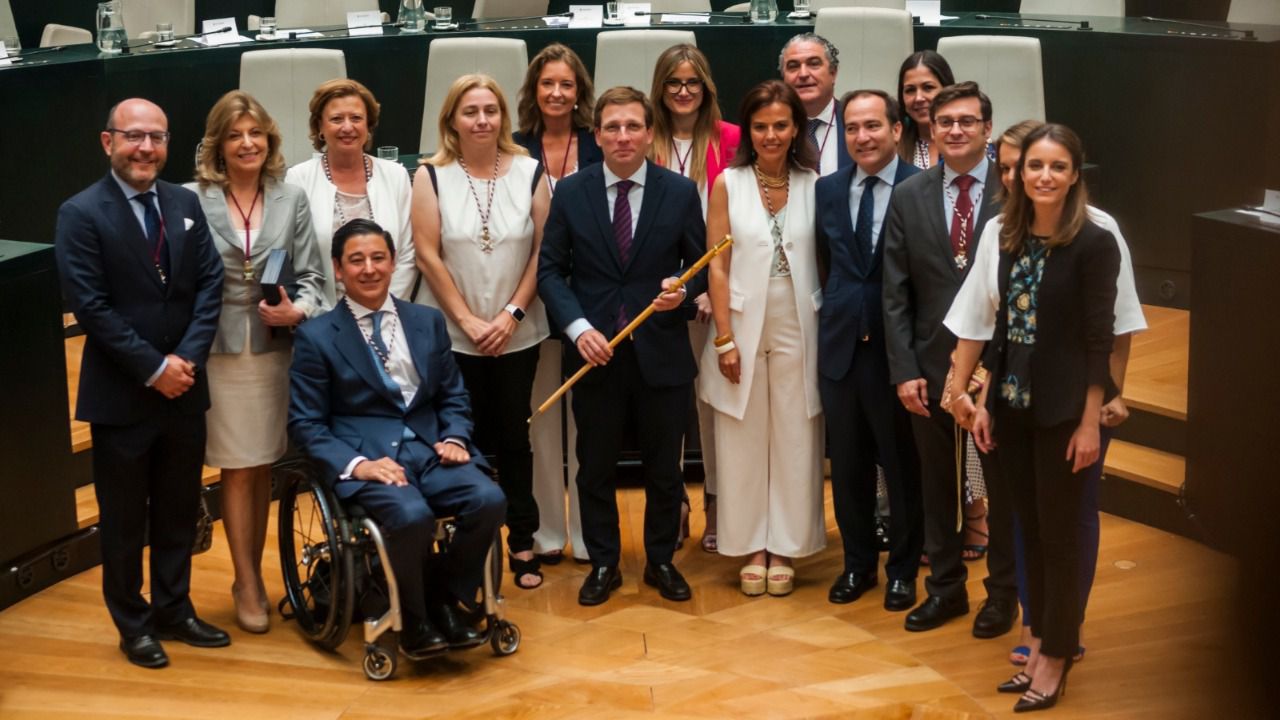 Los concejales del PP en la toma de posesión de Almeida en 2019. Foto: Chema Barroso