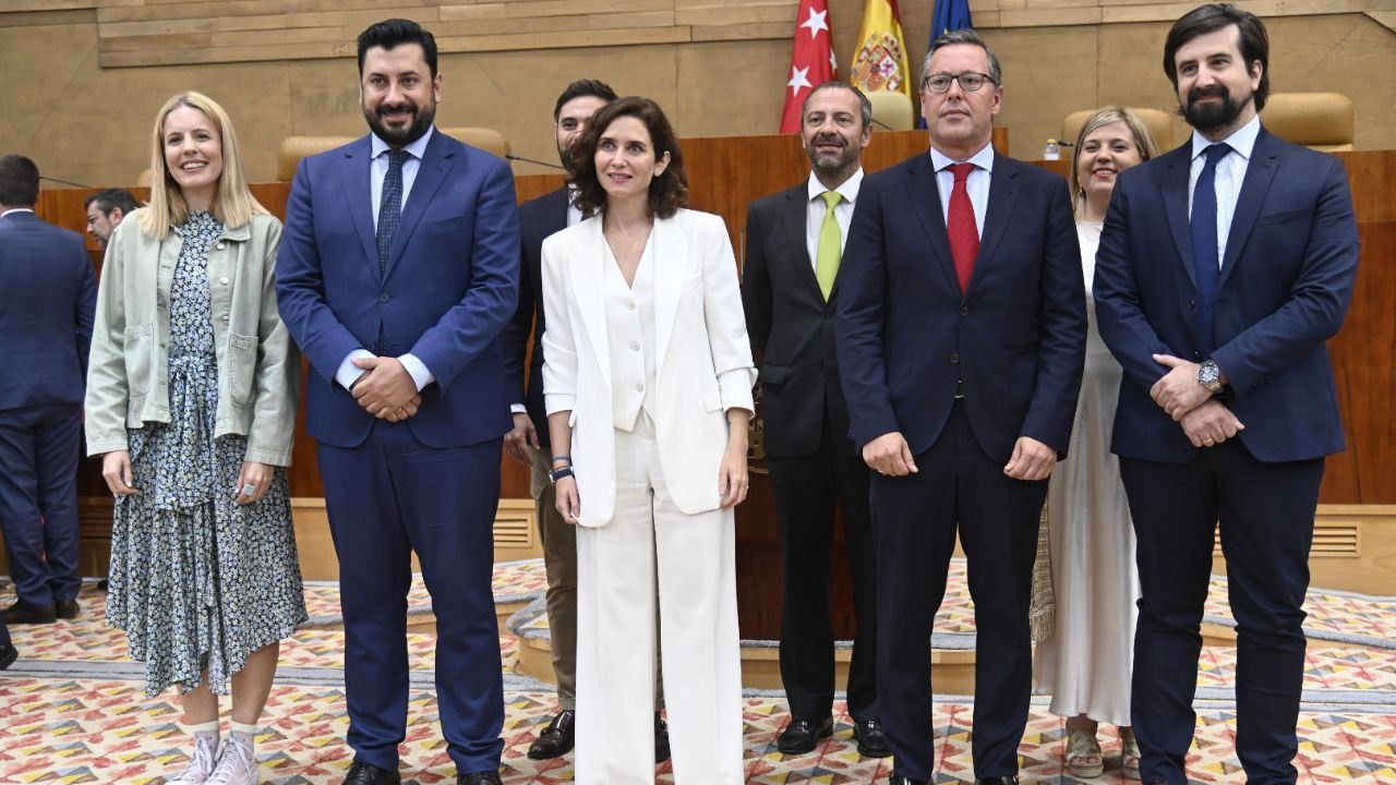 El equipo popular en el Pleno de Constitución de la Asamblea de Madrid (Foto: Chema Barroso)