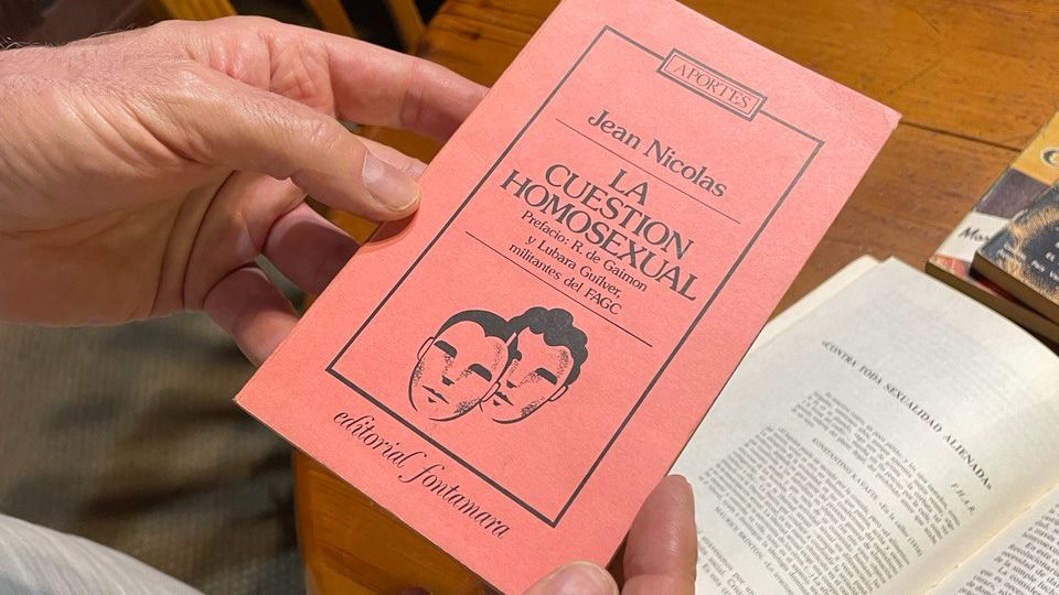 Una de las primeras publicaciones del FLHOC. Foto: Archivo de Ramón Linaza