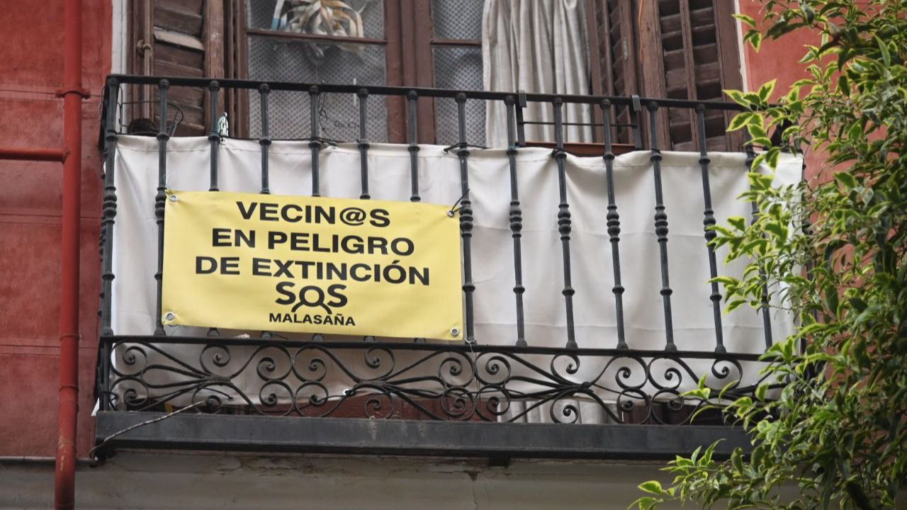 Pancarta de la plataforma SOS Malasaña Foto: Chema Barroso