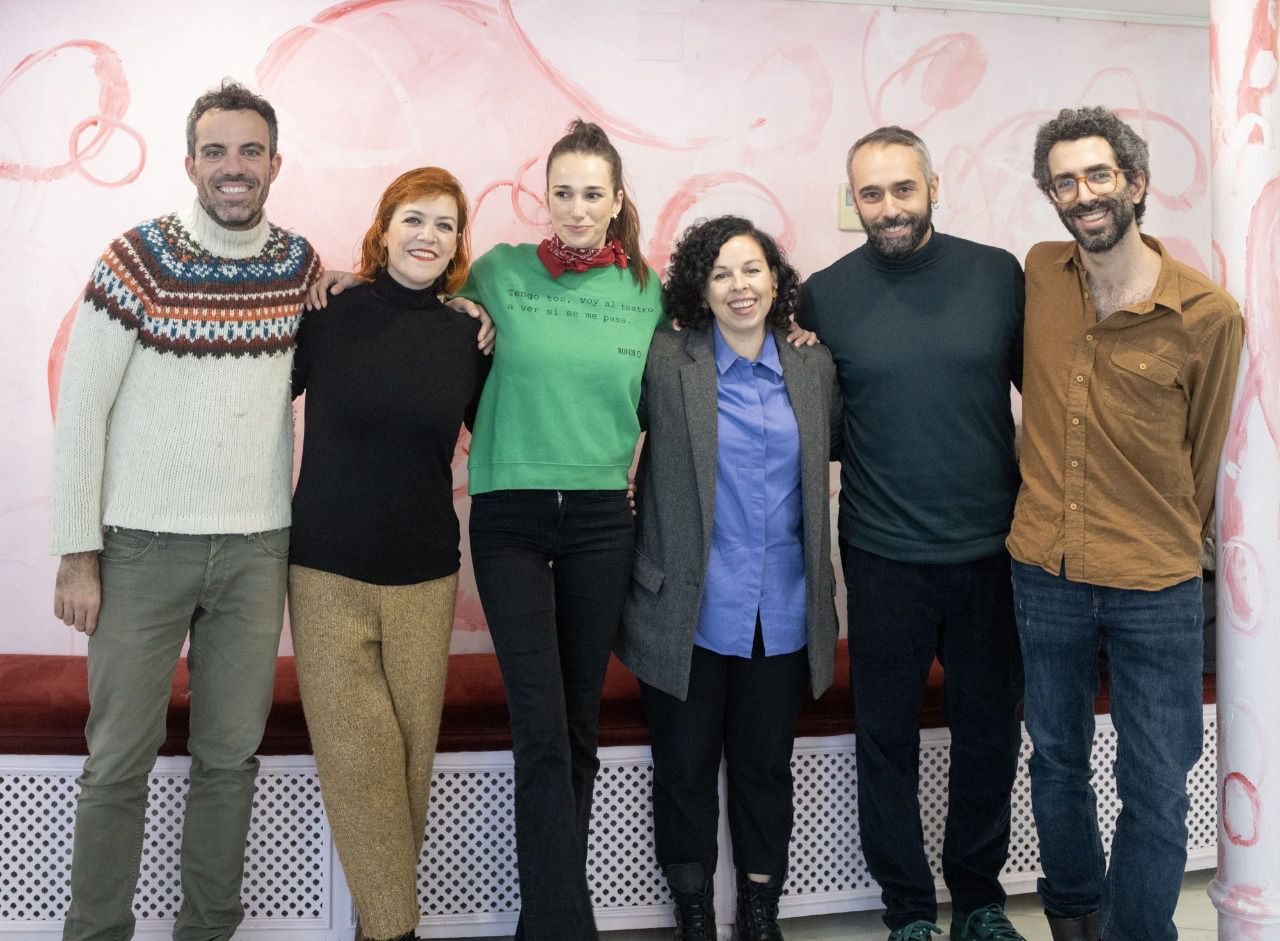 María Goiricelaya con el elenco de 'Play' (Foto: Antonio Castro)