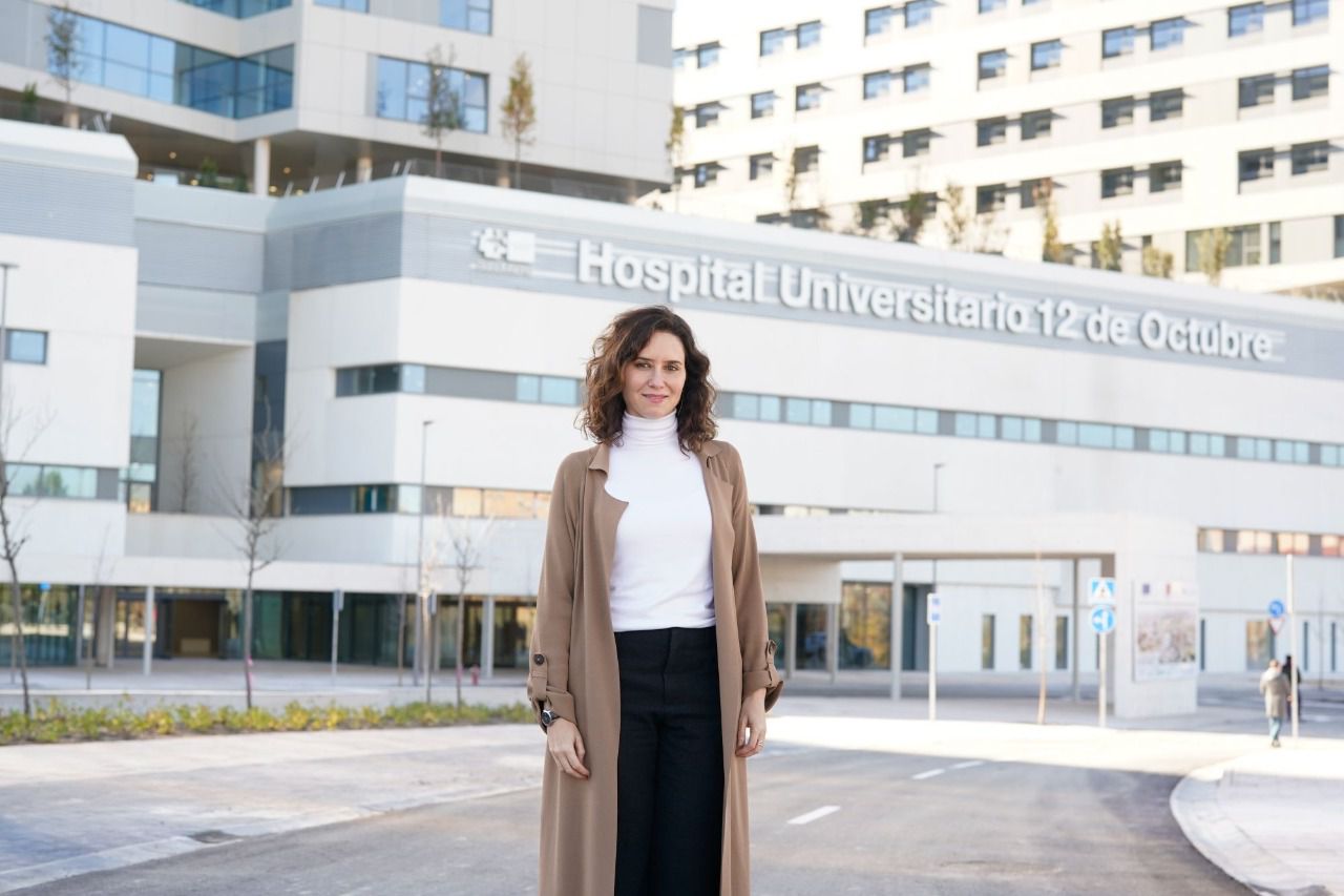 Isabel Díaz Ayuso en la finalización de las obras del edificio de hospitalización del 12 de Octubre (Foto: Comunidad de Madrid)