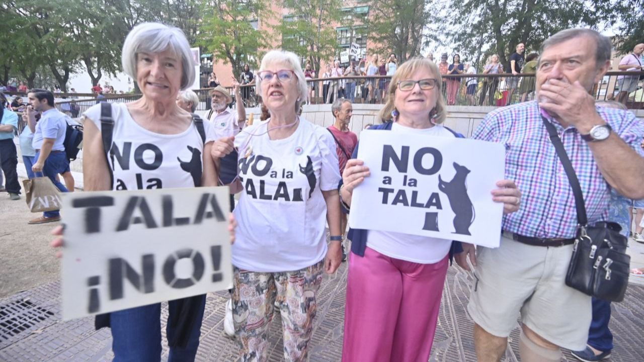 Protesta vecinal contra las talas en Arganzuela. Foto: Chema Barroso