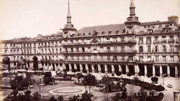 La Plaza Mayor en 1879. Foto: Jean Laurent/Memoria de Madrid