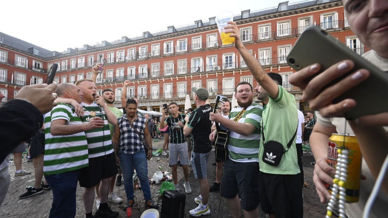 Los vecinos vienen alertando de la degradación de la plaza que es escenario de celebraciones de todo tipo. Foto: Chema Barroso