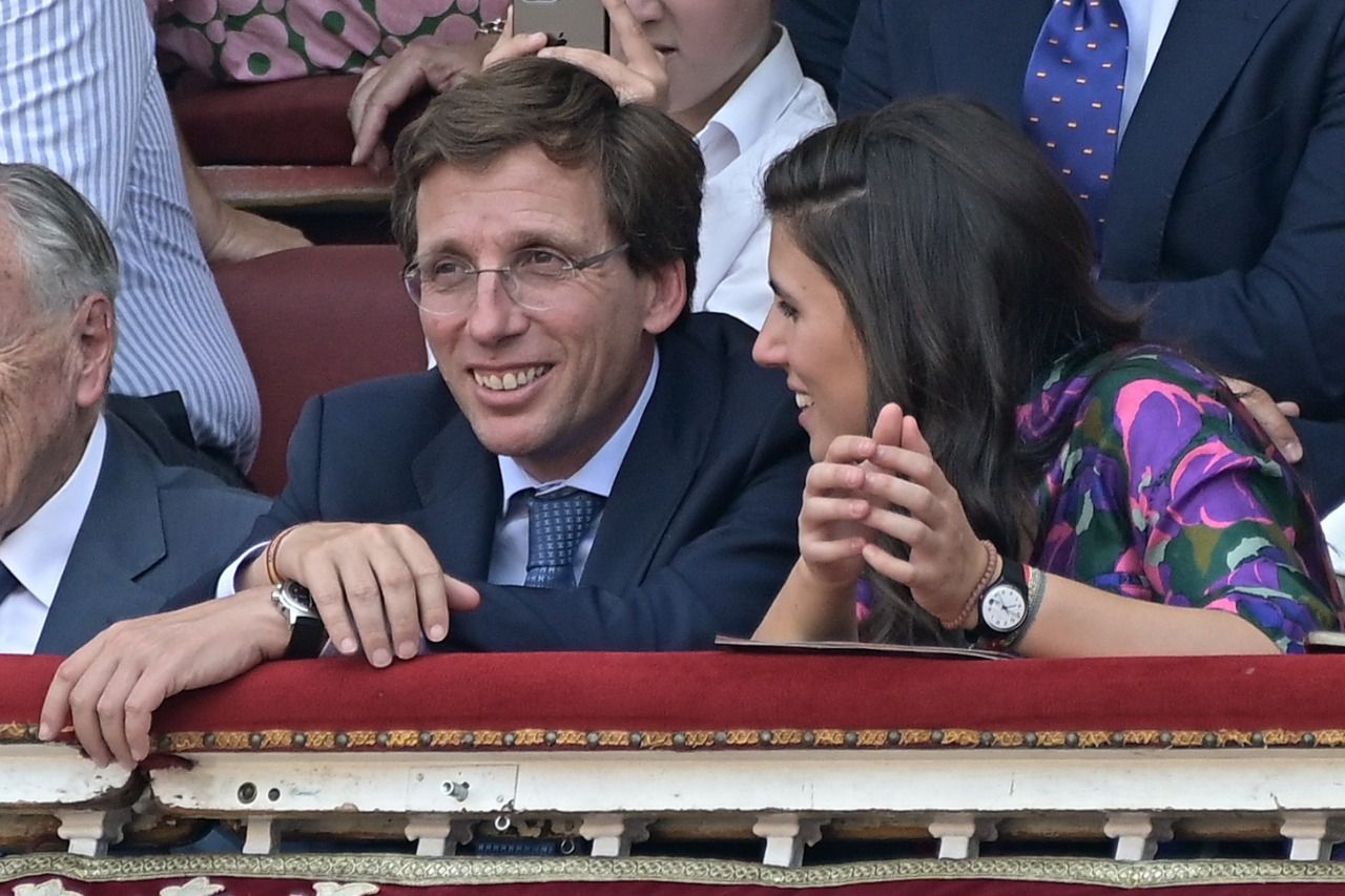 La pareja, en una corrida de toros. (Francisco Guerra/Europa Press)