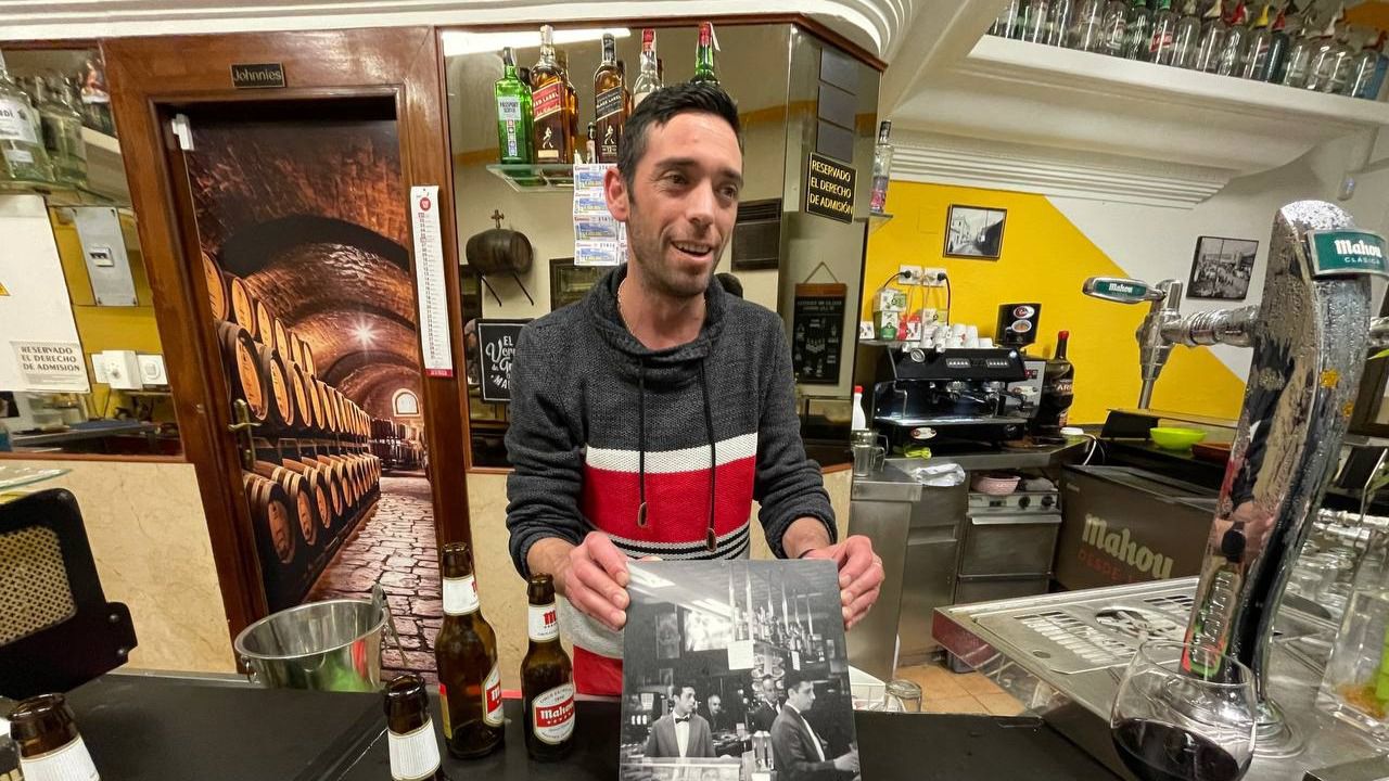 Jonathan Martín en su establecimiento. Foto: MDO