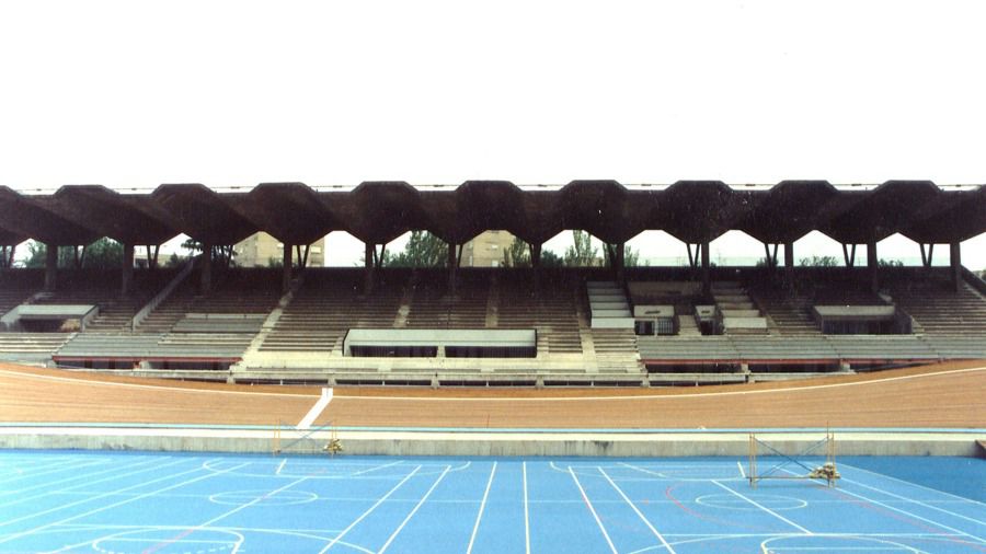 Imagen del velódromo con las famosas maderas y la gradas originales: Foto: Canalda y Buendía