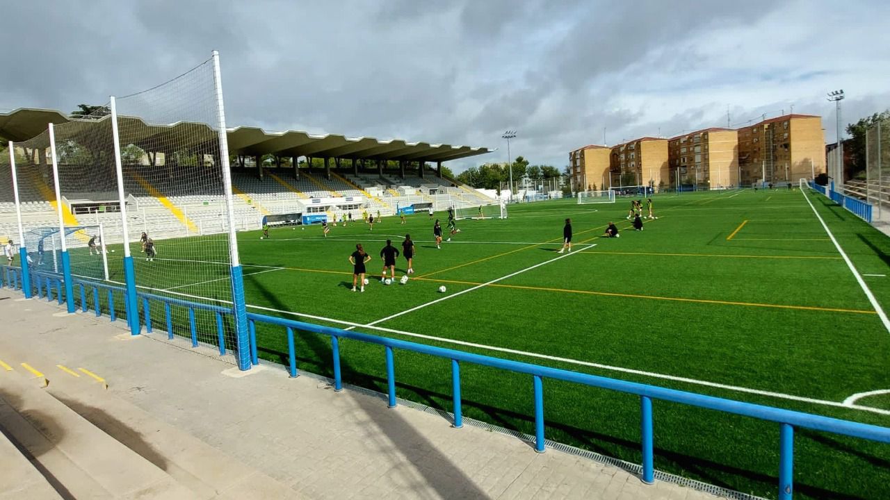 Imagen actual del campo de fútbol tras las últimas remodelaciones. Foto: Ayuntamiento de Madrid