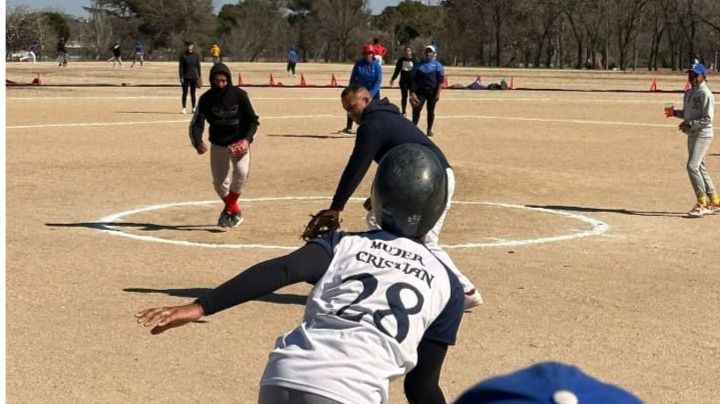 Los Tigres en su campo de Villaverde. Foto: Club Deportivo de Beisbol Los Tigres de Madrid