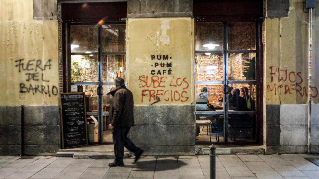 Pintada contra la especulación inmobiliaria (Foto: Kike Rincón)