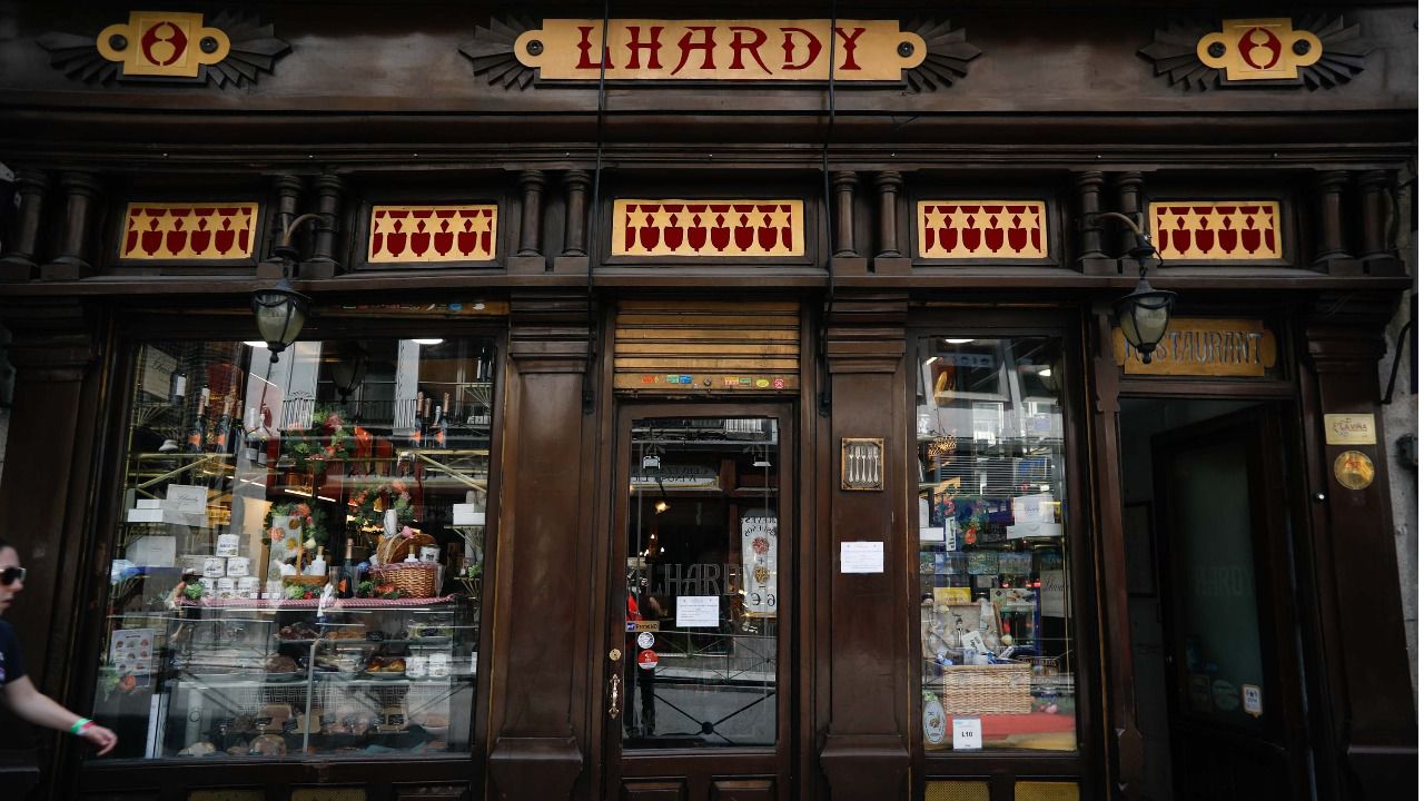 Entrada del histórico restaurante Lhardy en la Carrera de San Jerónimo. Foto: Kike Rincón
