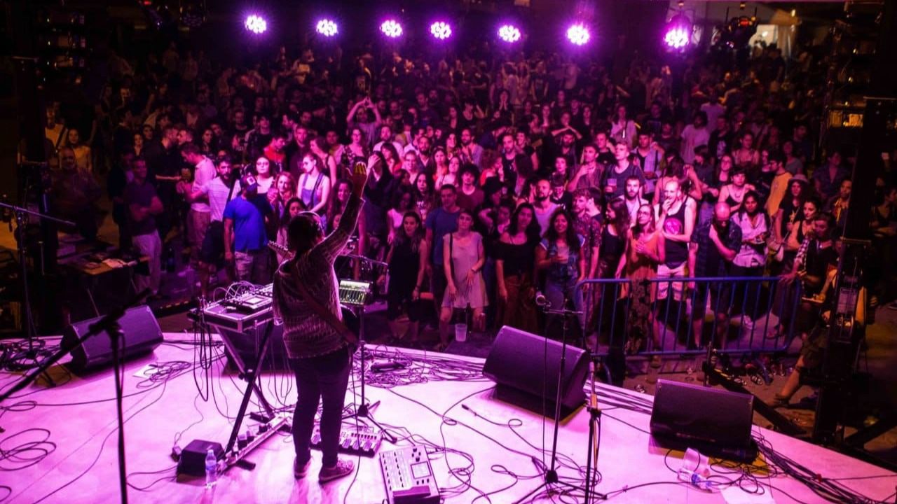 Actuación musical en las fiestas de San Juan. (AV Los Pinos Retiro Sur)