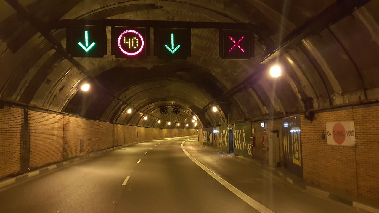 Interior del túnel cerrado al tráfico para llevar a cabo estas mejoras. Foto: Ayuntamiento de Madrid
