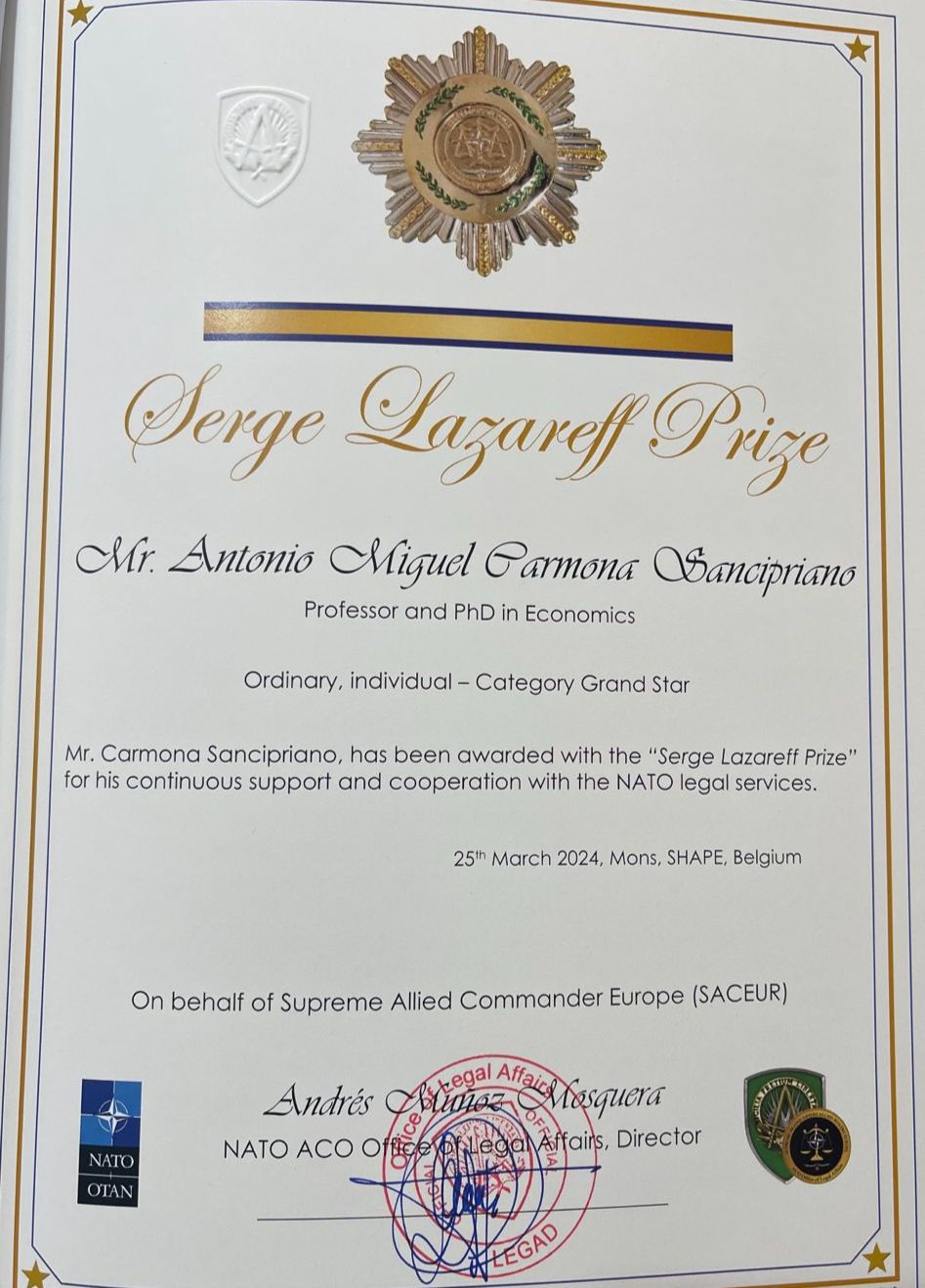  La Gran Cruz Serge Lazareff de la OTAN