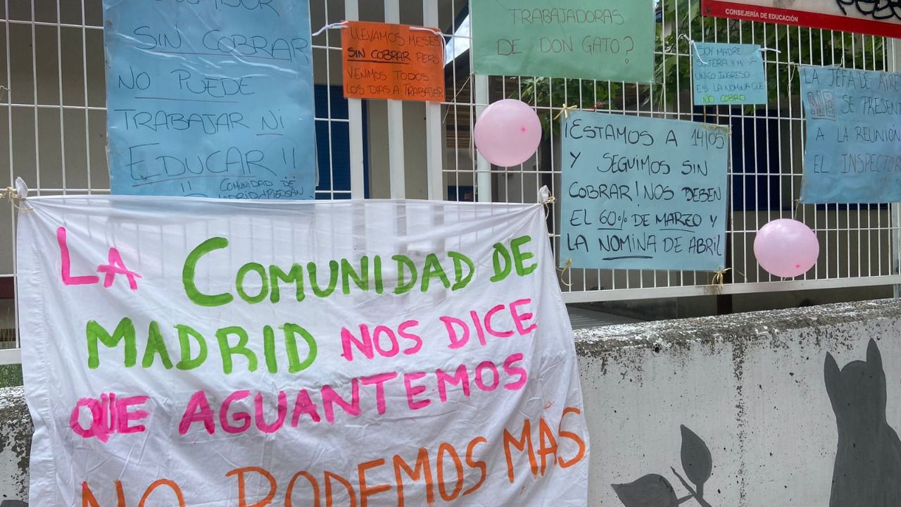 Las pancartas pueblan la escuela infantil