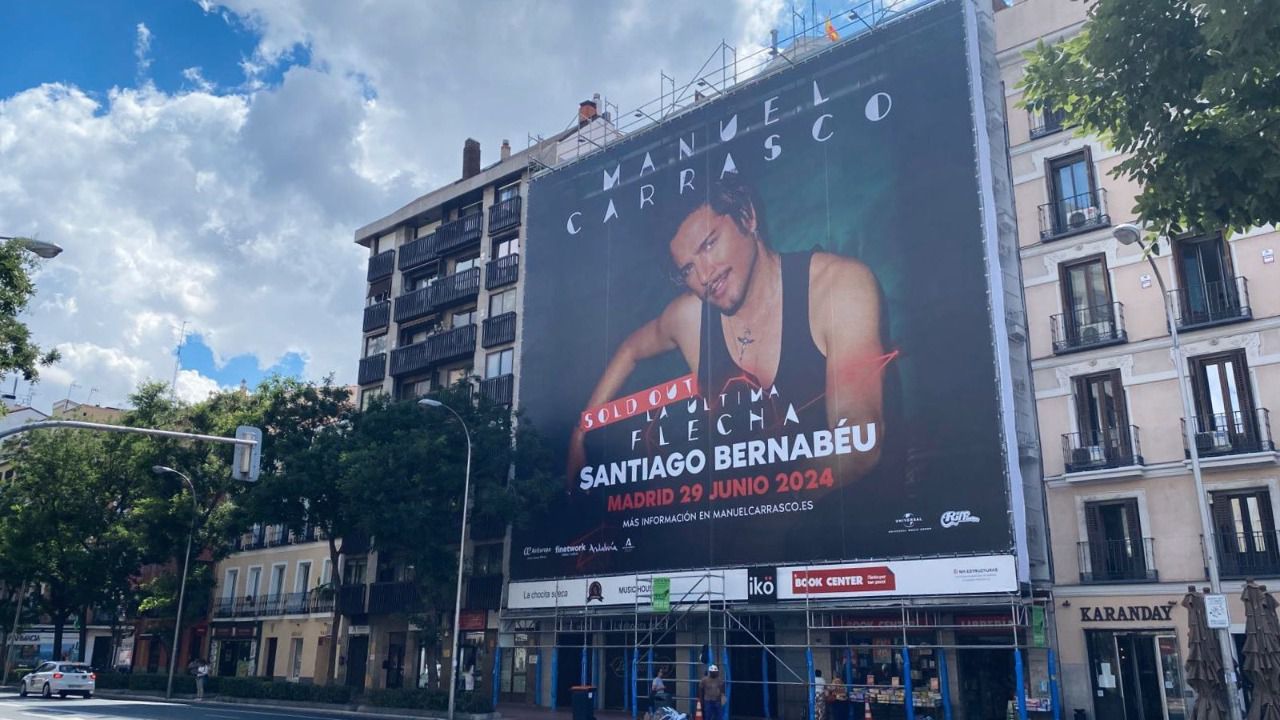 Lona anunciadora del concierto de Manuel Carrasco (Foto: @manuelcarrasco_)