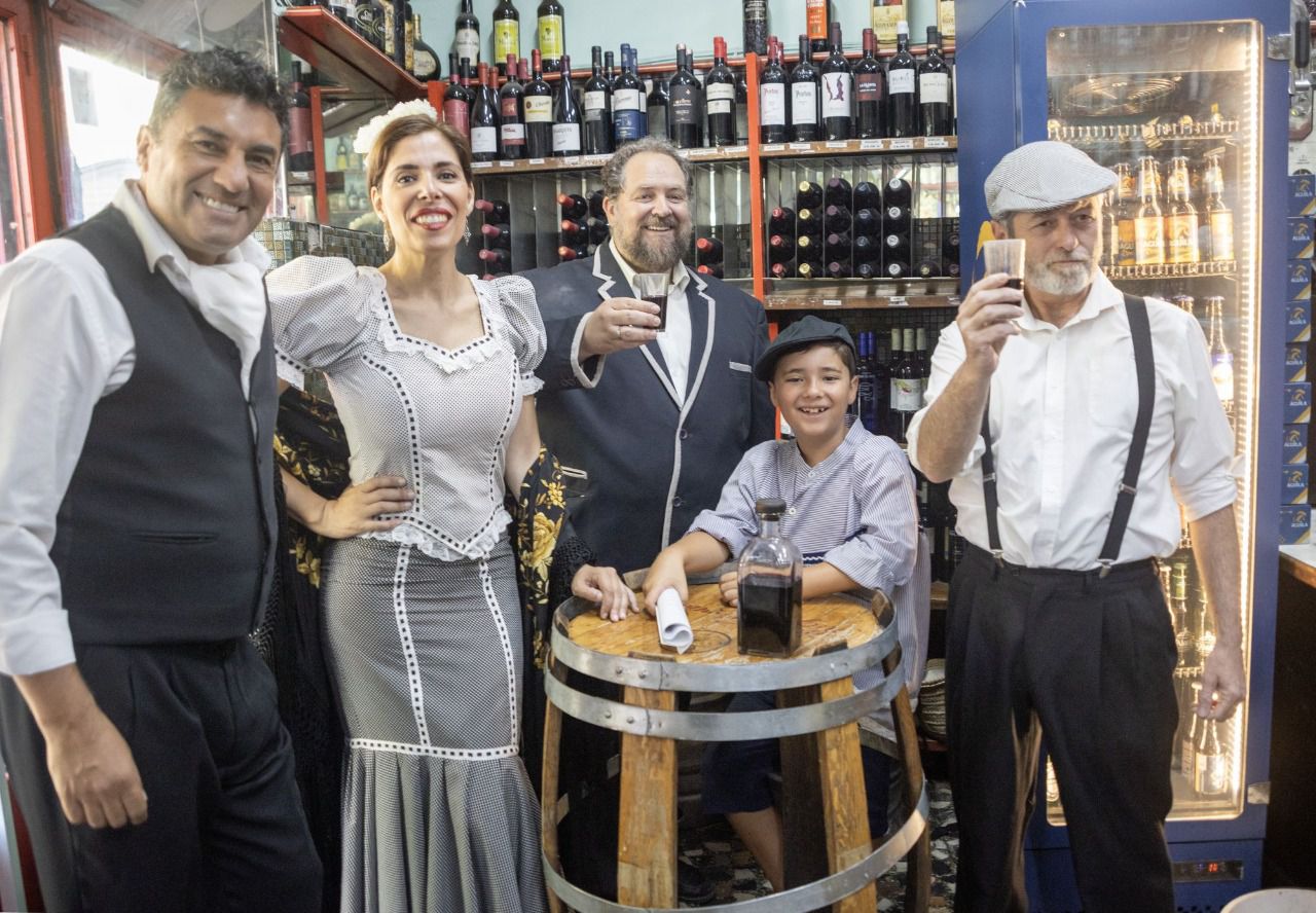 Protagonistas de 'La verbena de la Paloma' (Foto: Antonio Castro)
