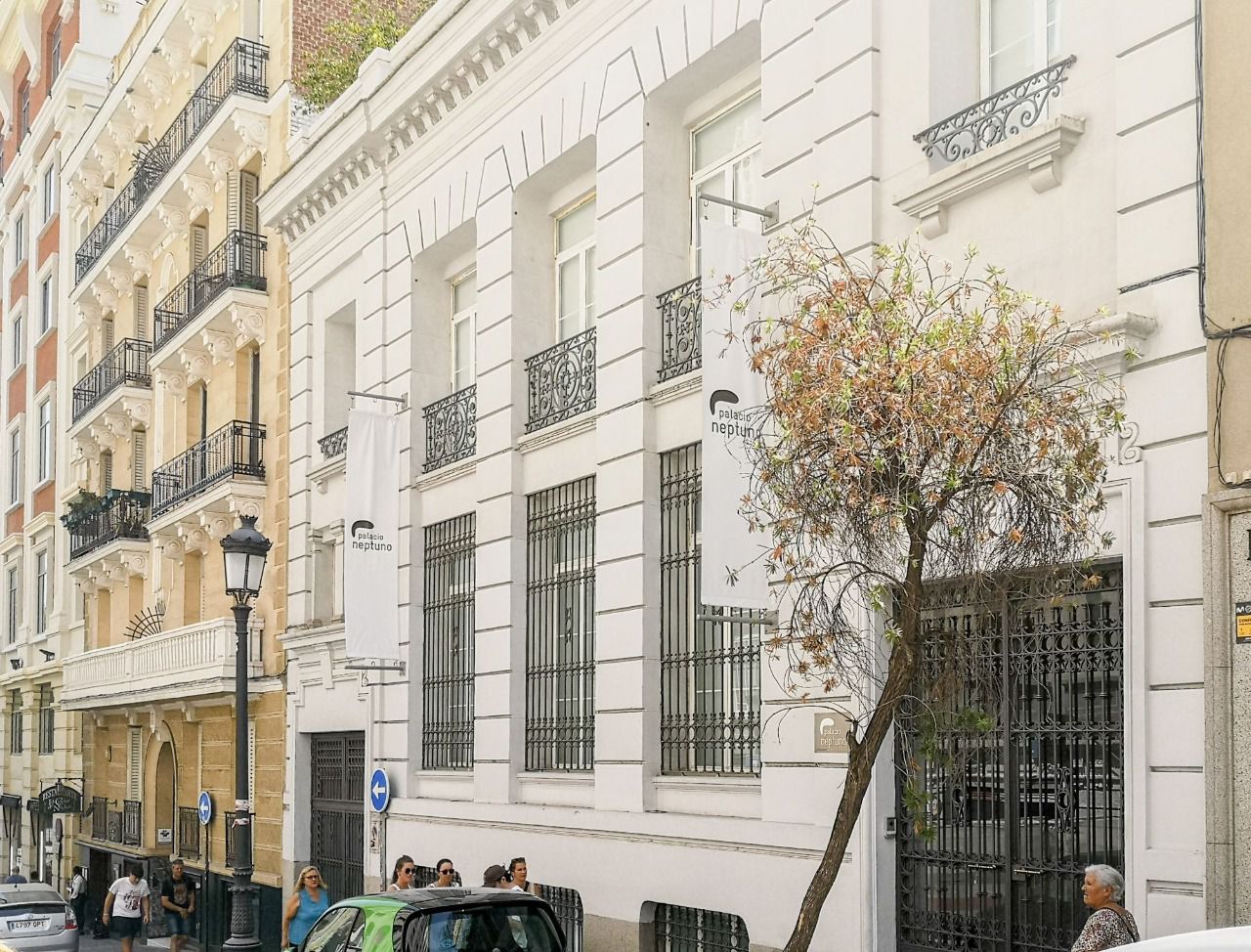 Fachada principal del Palacio Neptuno (Foto: Antonio Castro)