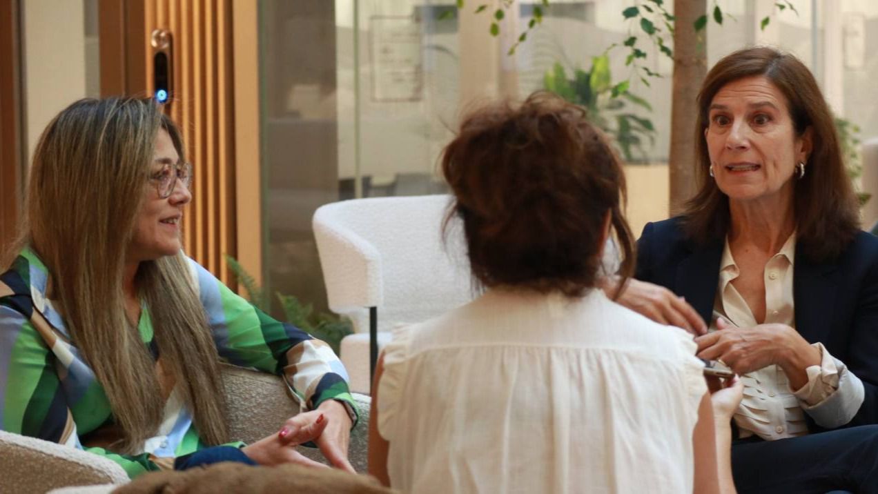 Un momento de la entrevista (Foto: Mónica González)