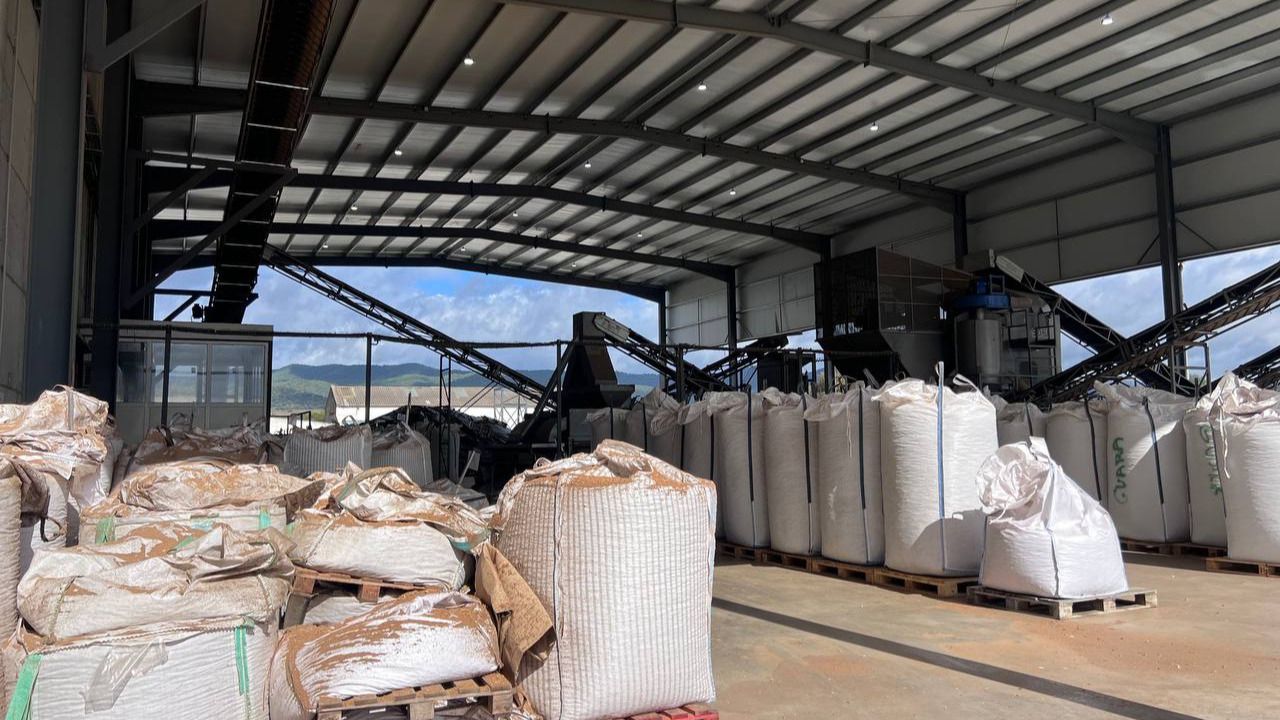 Planta de almendras de Dcoop