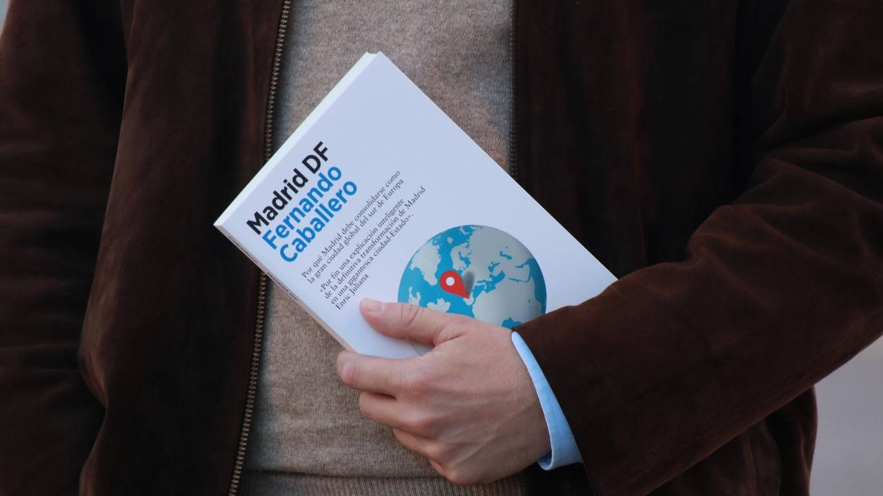 Fernando Caballero publica su primer libro, 'Madrid DF'. (Foto: Mónica González - Road Experience)