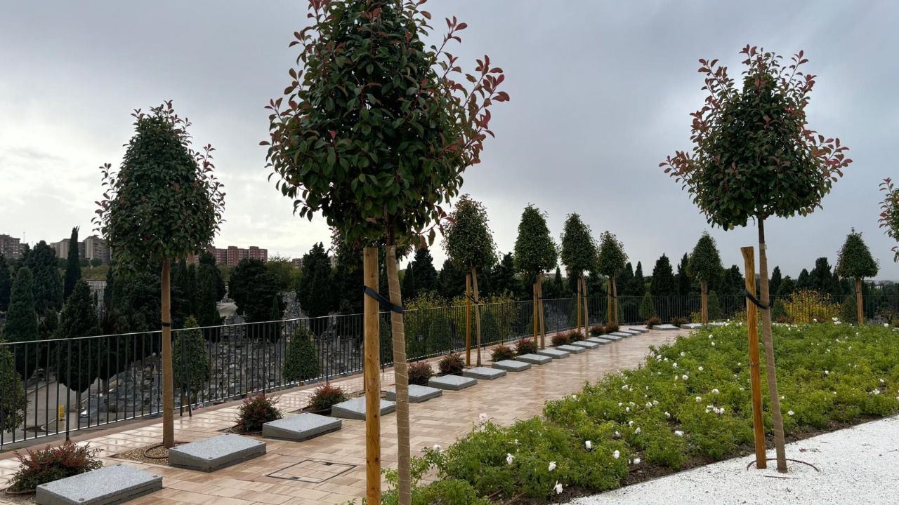 El espacio cuenta con bancos y zonas ajardinadas. Foto: Ayuntamiento de Madrid 