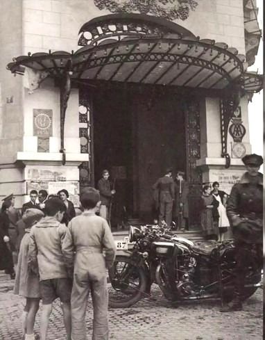 Antigua marquesina del hotel Palace