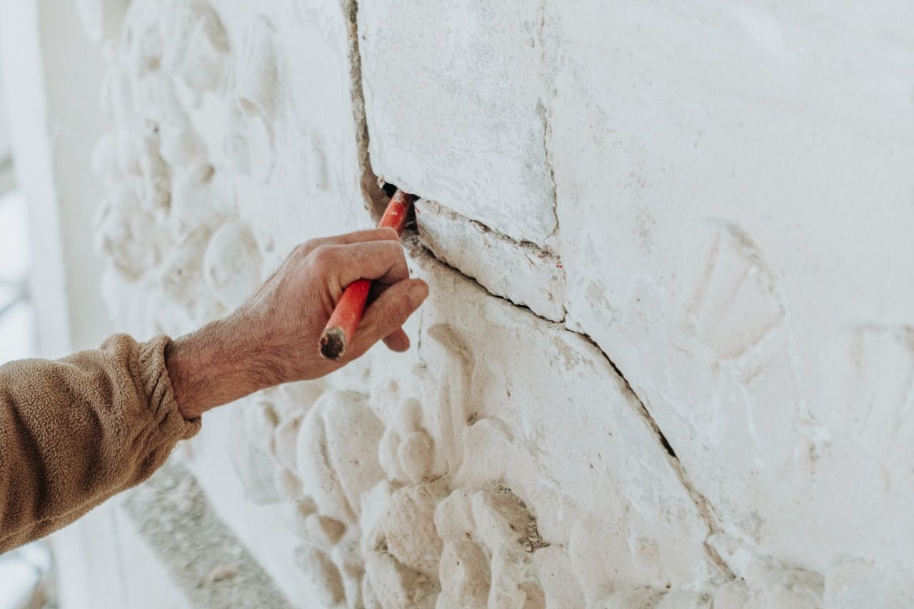 Imagen detalle de la reforma de la fachada (Foto: Xavi Martín, Ruiz Larrea Arquitectura)
