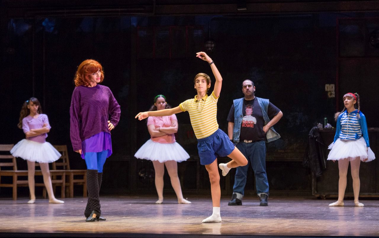 Escena del musical Billy Elliot. Foto Antonio Castro