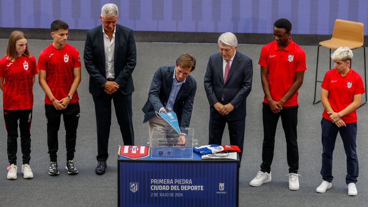 Primera piedra de la nueva Ciudad Deportiva de Madrid.