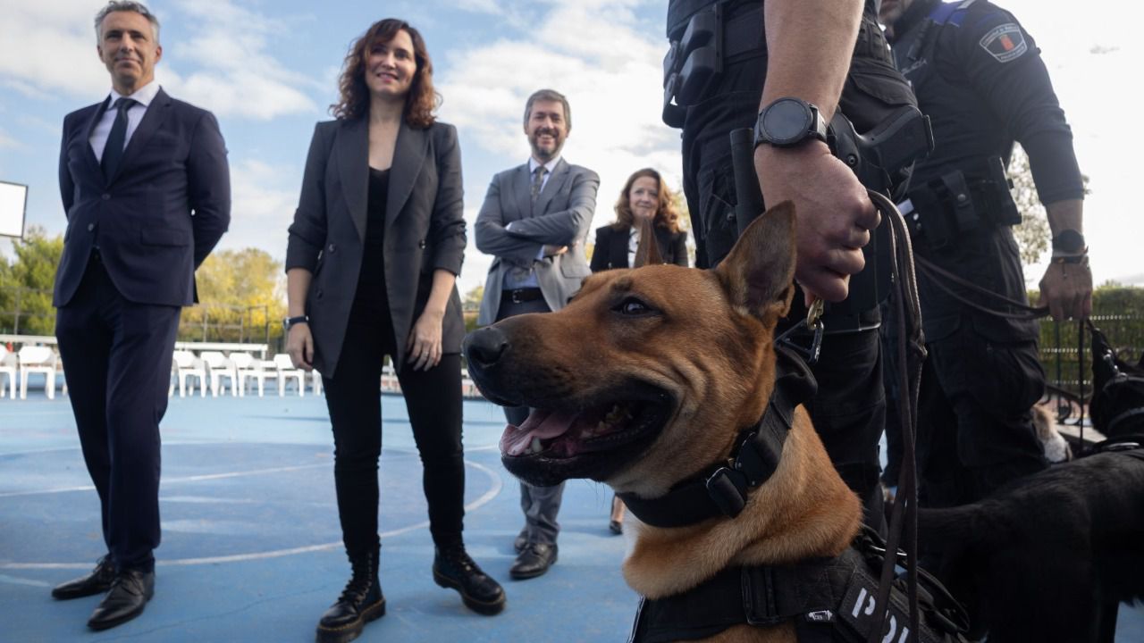 Ayuso participa en un simulacro de detección de drogas (Foto: Comunidad de Madrid)