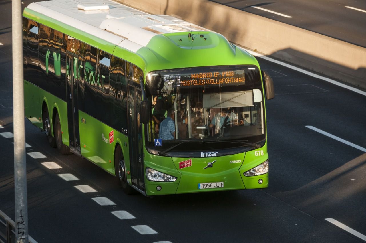 Línea interurbana 523, una de las afectadas (Foto: Chema Barroso)