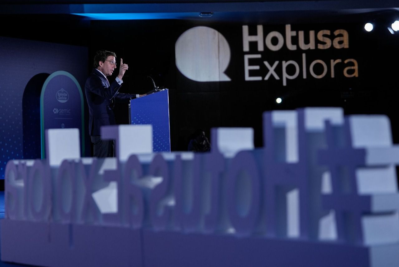 José Luis Martínez-Almeida durante su intervención en el foro.