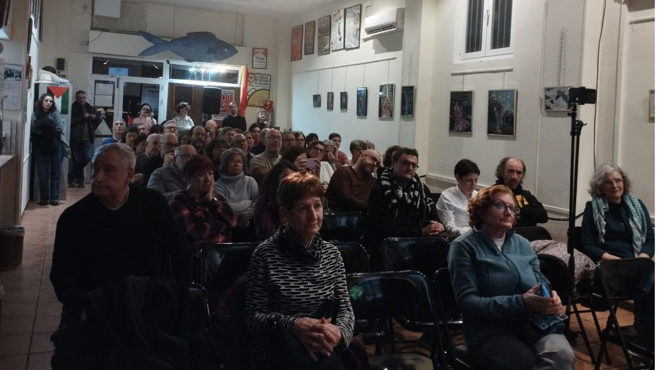 Público en la inauguración del festival (Foto: Vallekas Negra)