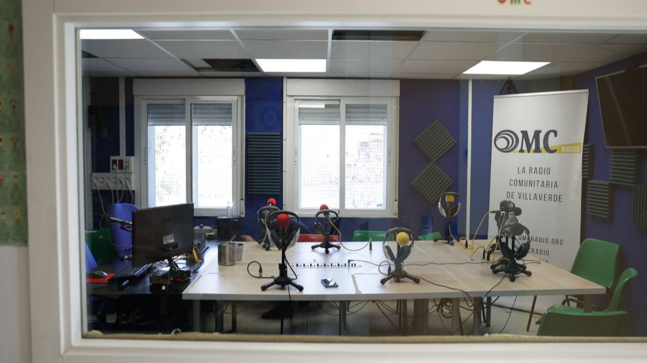 El estudio de la radio de Villaverde
