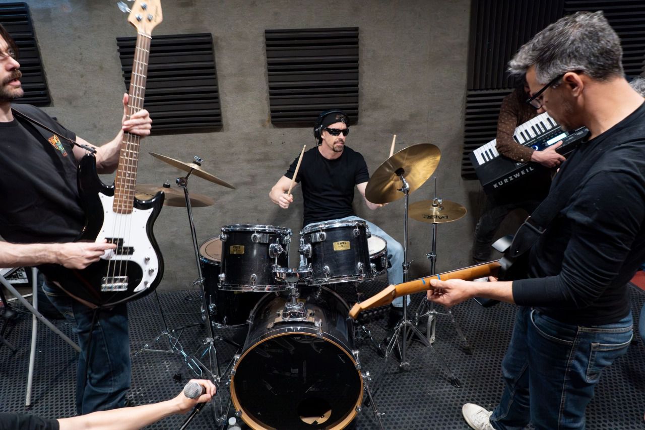 Adrián Lastra interpretará al fundador de Mägo de Oz, Txus, en la película (Foto: Rubén Chavero)