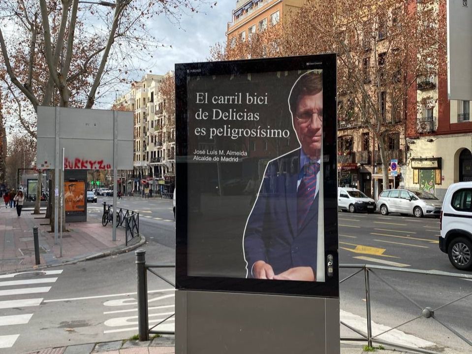 Campaña contra el carril bici del paseo de las Delicias