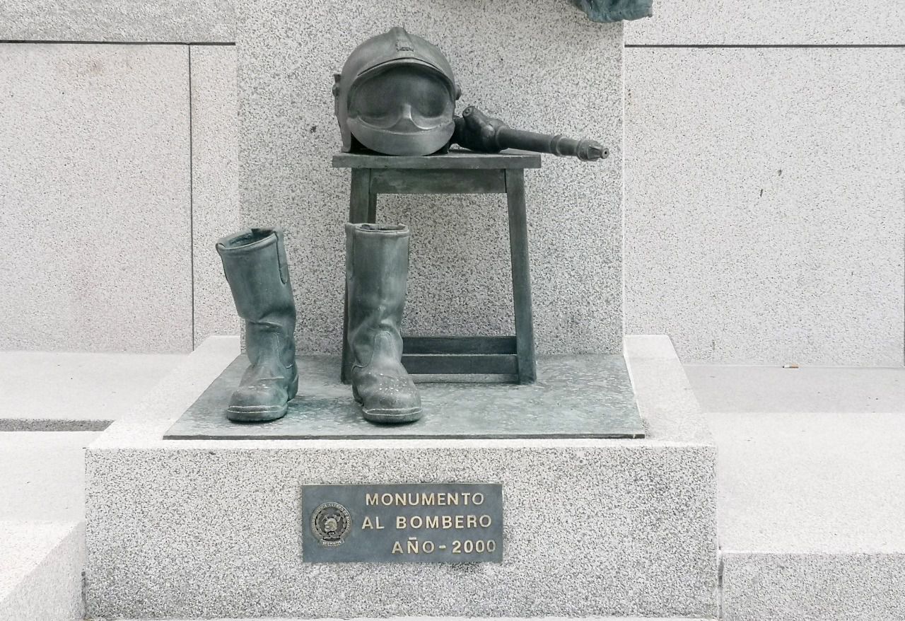Monumento al bombero (Foto: Antonio Castro)