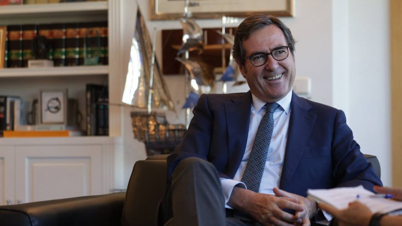 Antonio Garamendi, presidente de la CEOE, en un momento de la entrevista