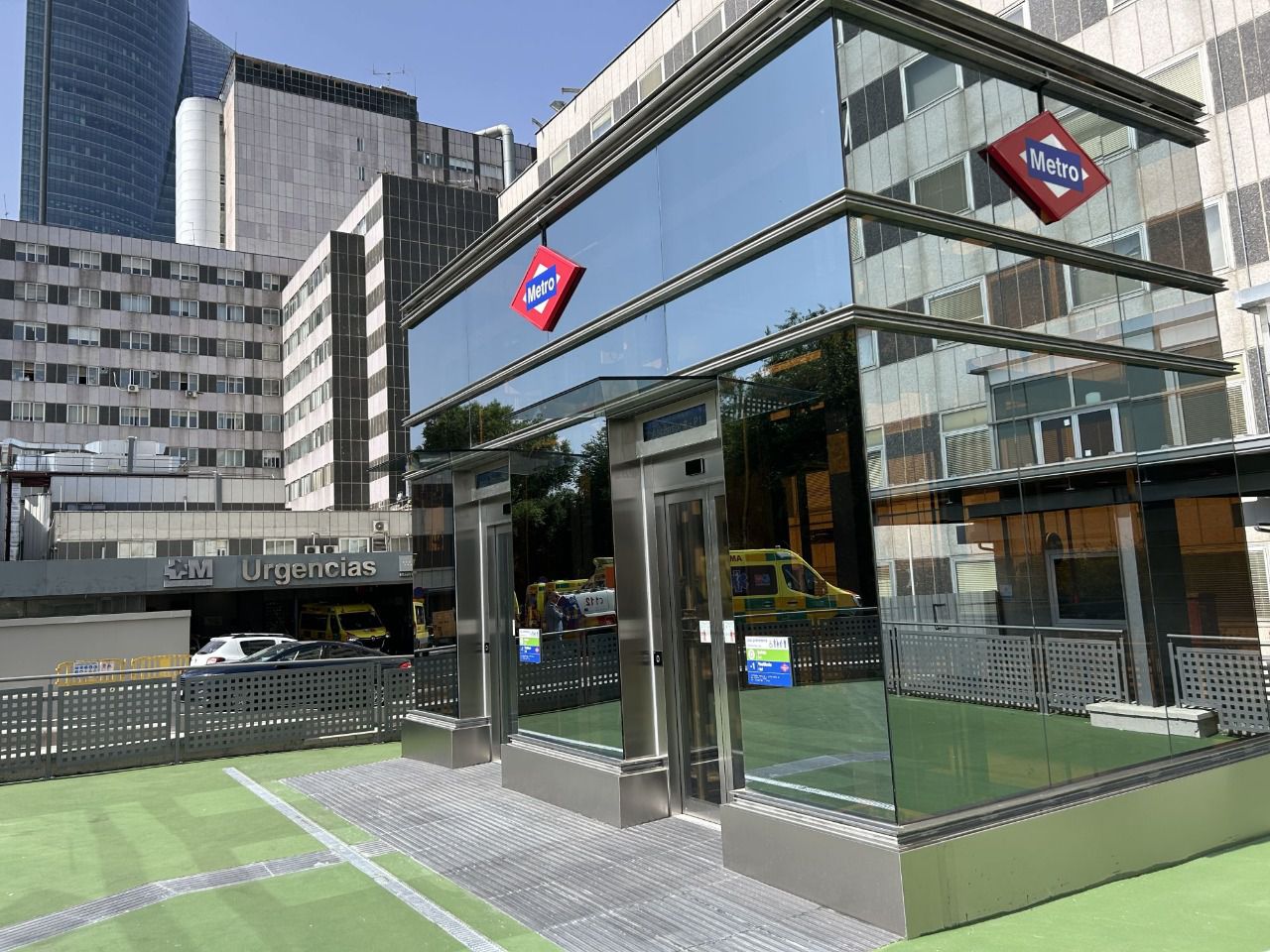 Ascensores en Metro Begoña (Metro de Madrid)