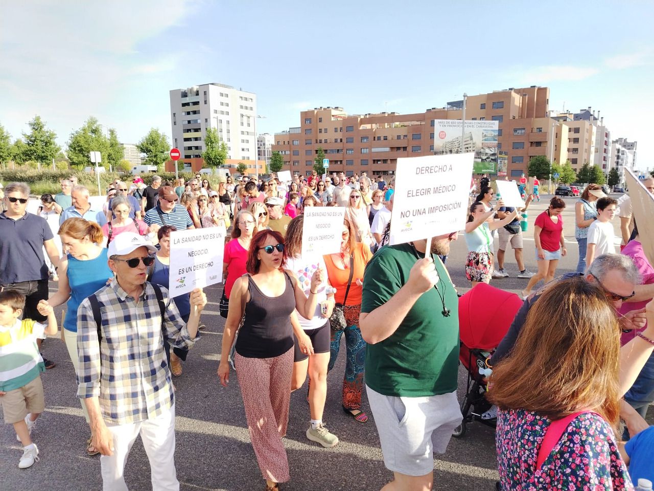 Manifestación de los vecinos de El Cañaveral por un centro de salud en su barrio